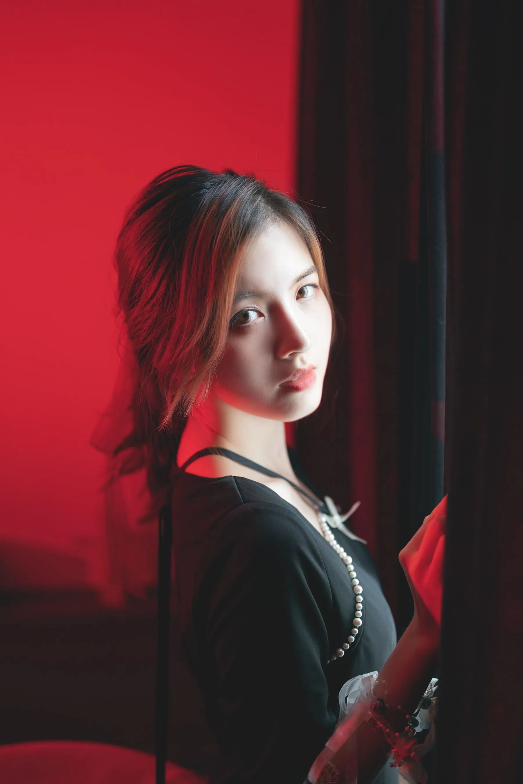 [艺图语] 2022.05.28 浪漫满屋 Dtifa丁小妮 [28P]插图1